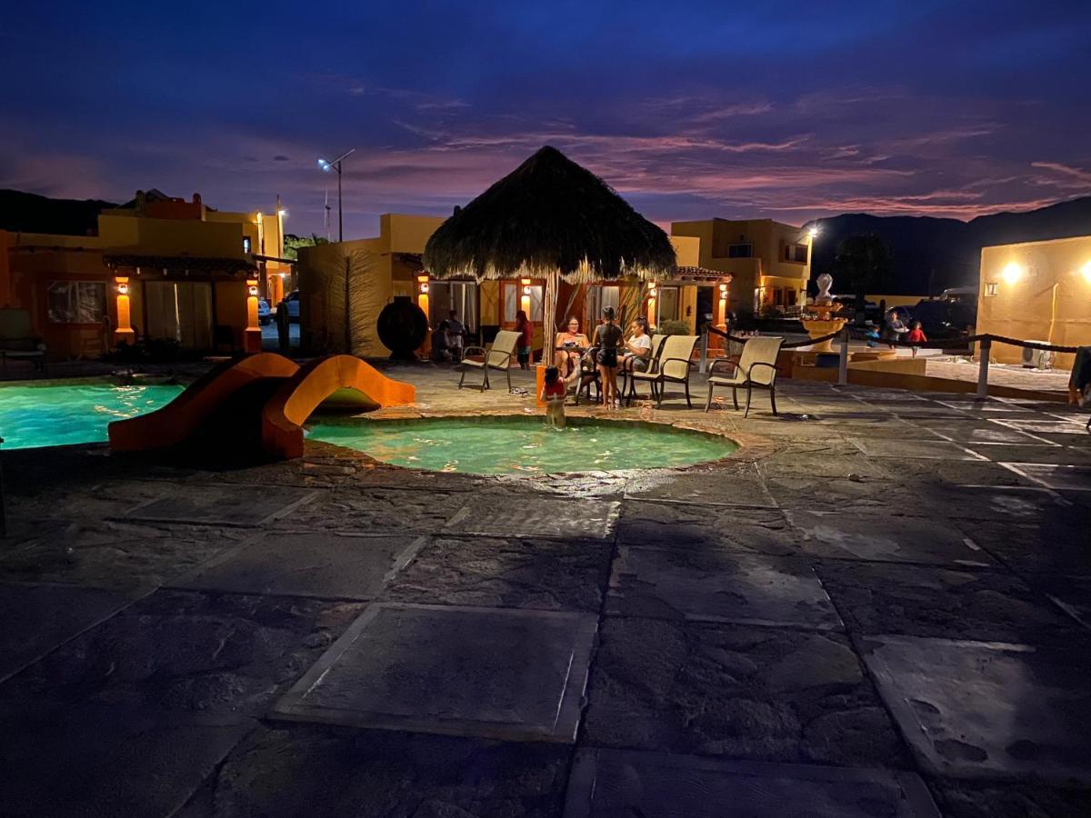 Los Vientos Hotel Bahia de Los Angeles Bagian luar foto