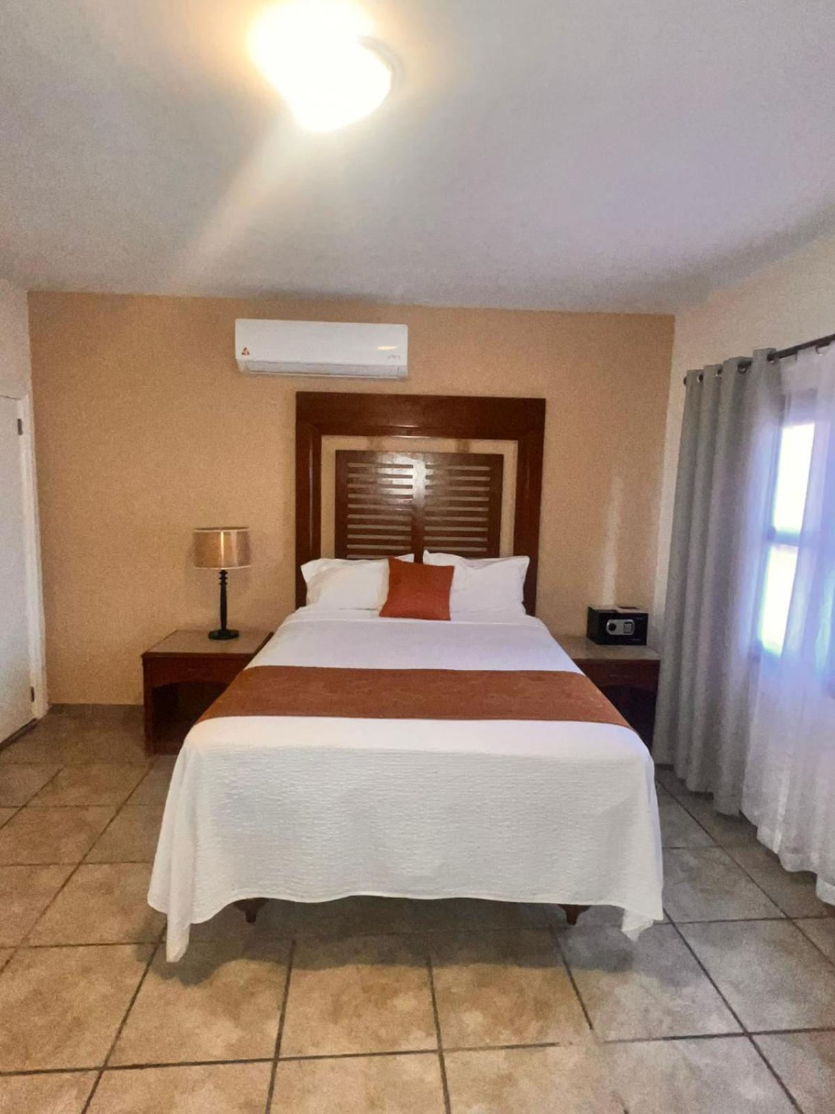Los Vientos Hotel Bahia de Los Angeles Bagian luar foto